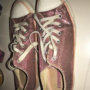 Converse-pink sheen material